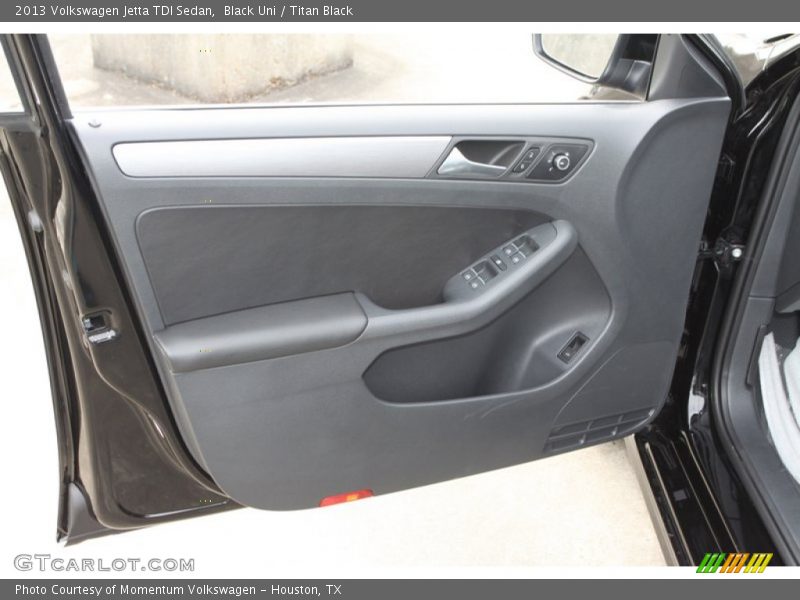 Black Uni / Titan Black 2013 Volkswagen Jetta TDI Sedan