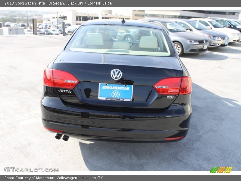 Black Uni / Cornsilk Beige 2013 Volkswagen Jetta TDI Sedan