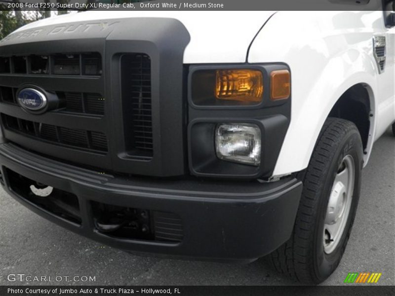 Oxford White / Medium Stone 2008 Ford F250 Super Duty XL Regular Cab
