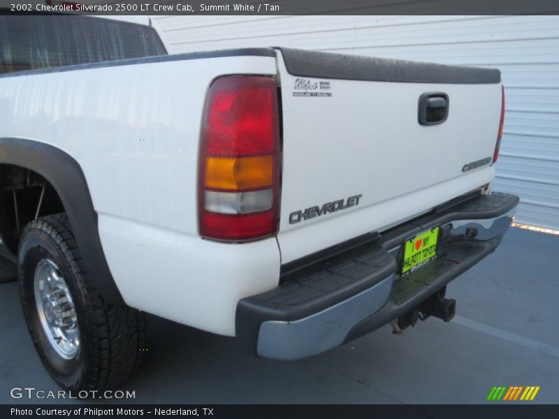 Summit White / Tan 2002 Chevrolet Silverado 2500 LT Crew Cab