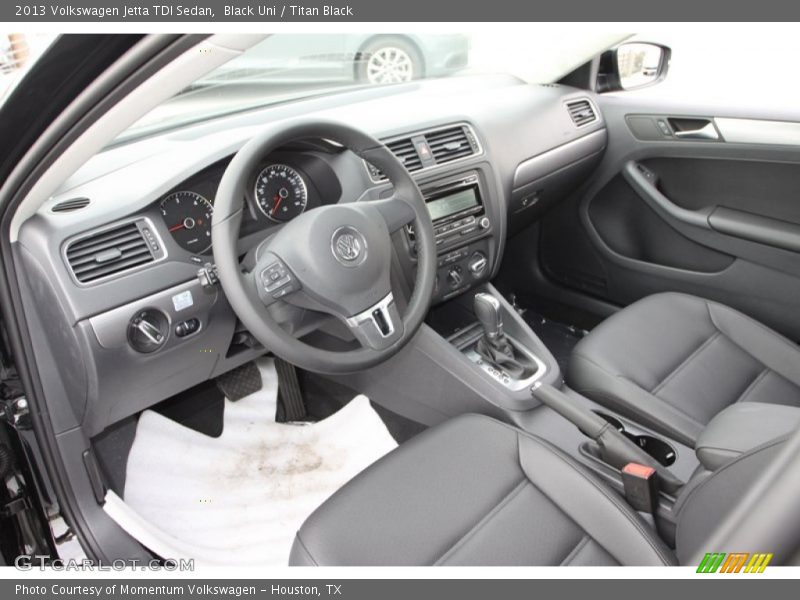 Black Uni / Titan Black 2013 Volkswagen Jetta TDI Sedan