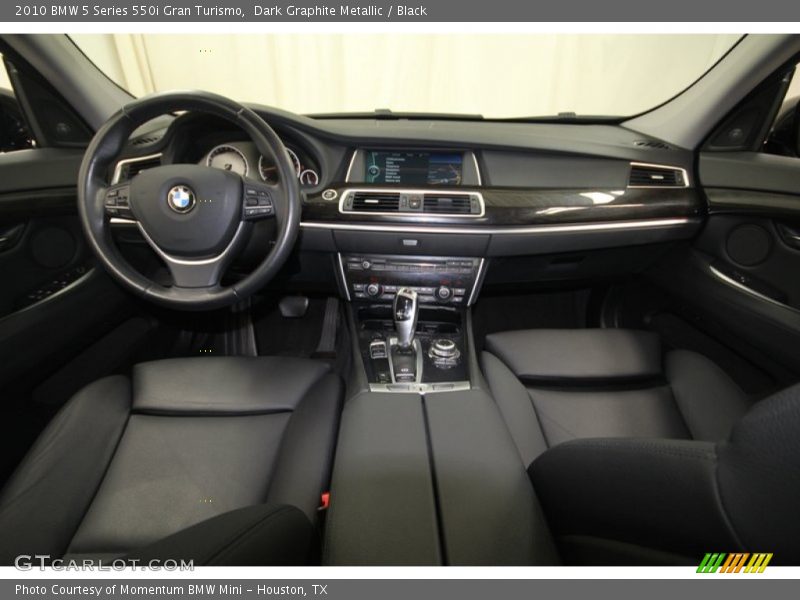Dashboard of 2010 5 Series 550i Gran Turismo
