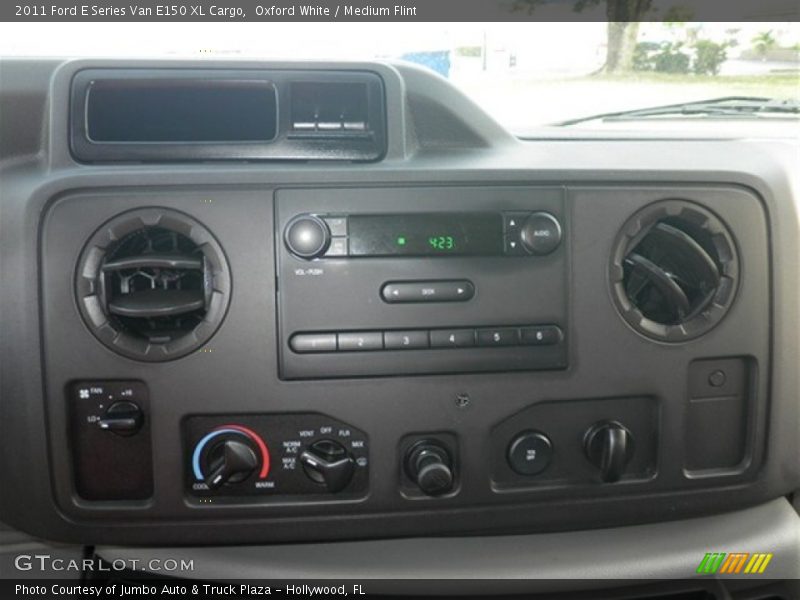 Oxford White / Medium Flint 2011 Ford E Series Van E150 XL Cargo