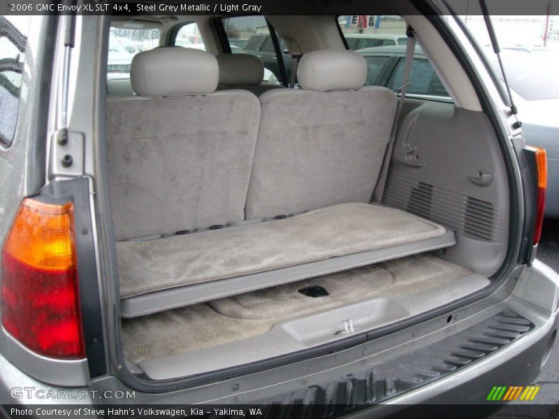  2006 Envoy XL SLT 4x4 Trunk