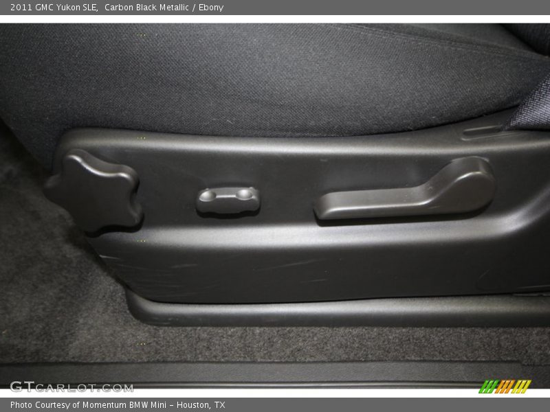 Carbon Black Metallic / Ebony 2011 GMC Yukon SLE