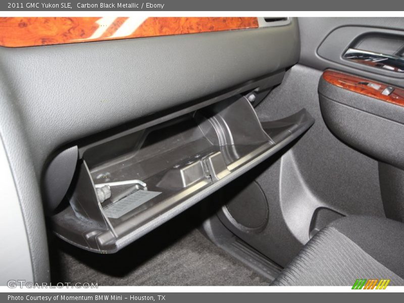 Carbon Black Metallic / Ebony 2011 GMC Yukon SLE