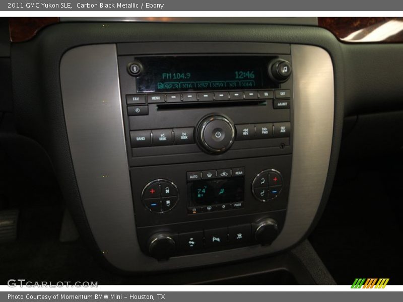 Carbon Black Metallic / Ebony 2011 GMC Yukon SLE