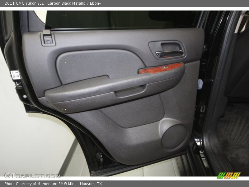 Carbon Black Metallic / Ebony 2011 GMC Yukon SLE