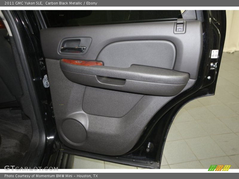 Carbon Black Metallic / Ebony 2011 GMC Yukon SLE