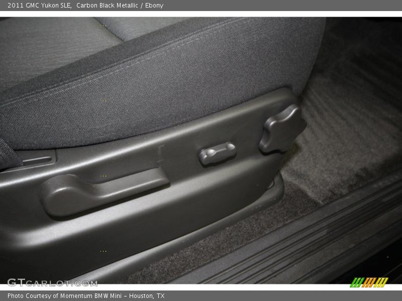 Carbon Black Metallic / Ebony 2011 GMC Yukon SLE