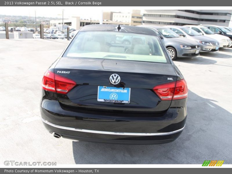 Black / Cornsilk Beige 2013 Volkswagen Passat 2.5L SEL