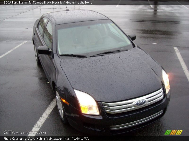 Tuxedo Black Metallic / Medium Light Stone 2009 Ford Fusion S
