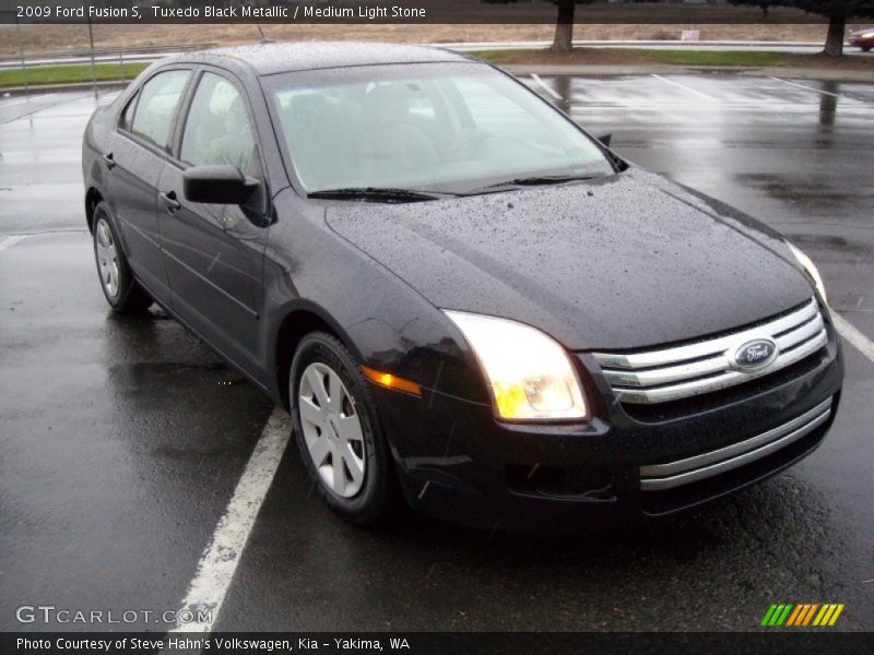 Tuxedo Black Metallic / Medium Light Stone 2009 Ford Fusion S