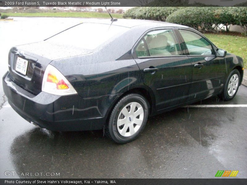 Tuxedo Black Metallic / Medium Light Stone 2009 Ford Fusion S
