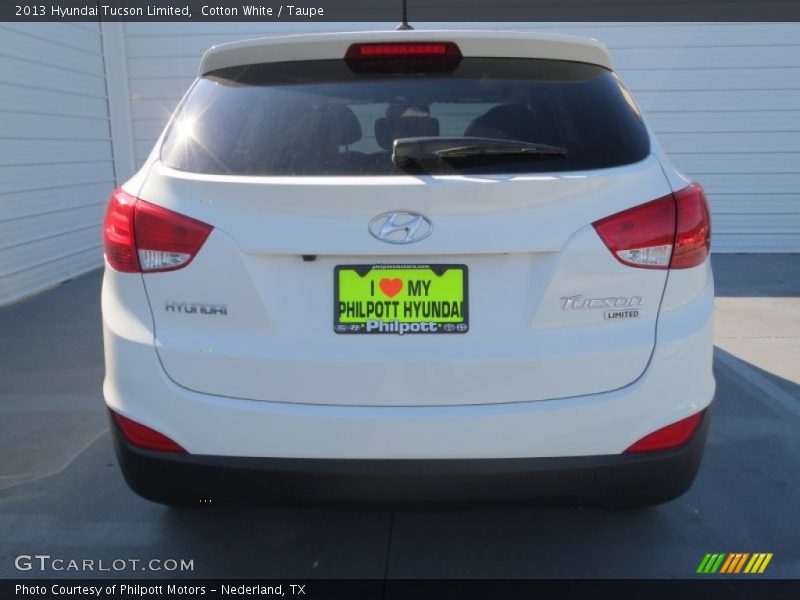 Cotton White / Taupe 2013 Hyundai Tucson Limited