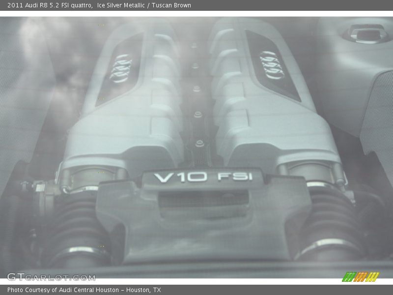  2011 R8 5.2 FSI quattro Engine - 5.2 Liter FSI DOHC 40-Valve VVT V10