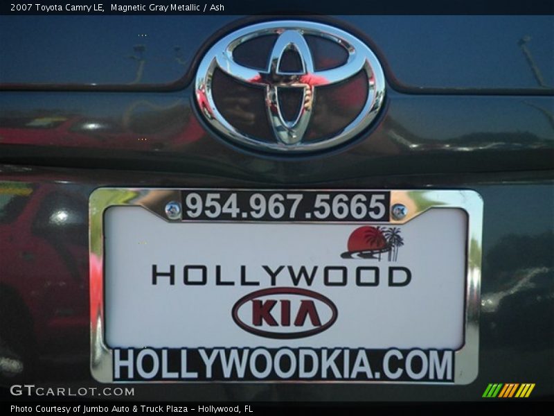 Magnetic Gray Metallic / Ash 2007 Toyota Camry LE