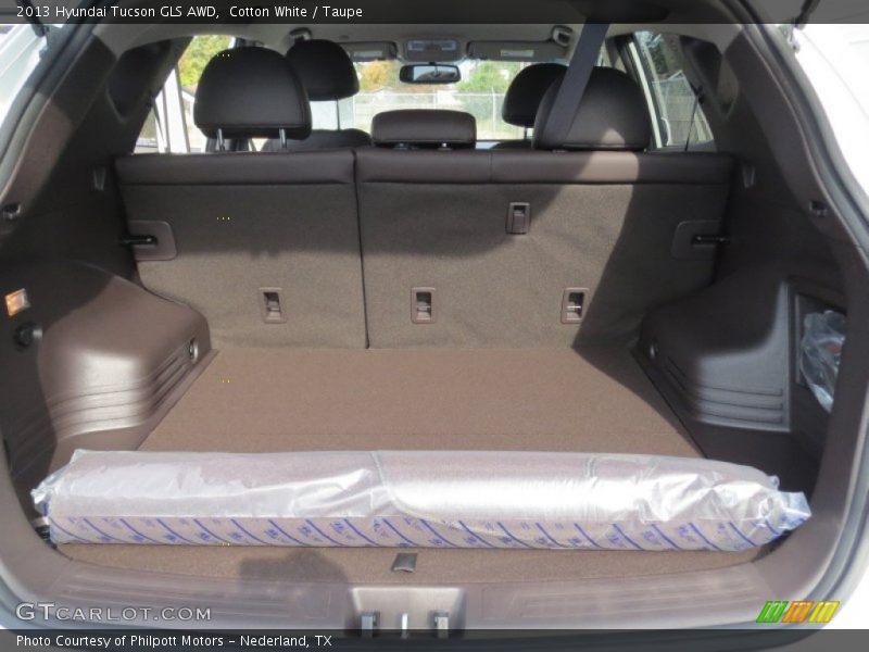 Cotton White / Taupe 2013 Hyundai Tucson GLS AWD