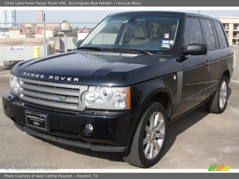 Front 3/4 View of 2009 Range Rover HSE