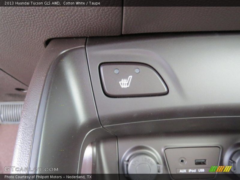 Cotton White / Taupe 2013 Hyundai Tucson GLS AWD