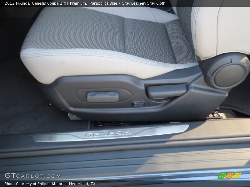 Parabolica Blue / Gray Leather/Gray Cloth 2013 Hyundai Genesis Coupe 2.0T Premium