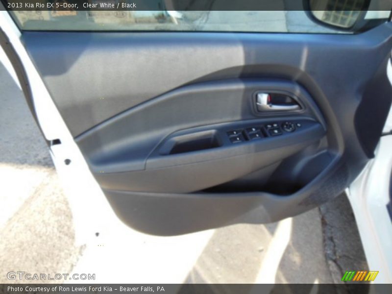 Clear White / Black 2013 Kia Rio EX 5-Door