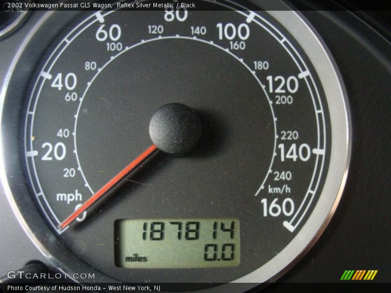 Reflex Silver Metallic / Black 2002 Volkswagen Passat GLS Wagon