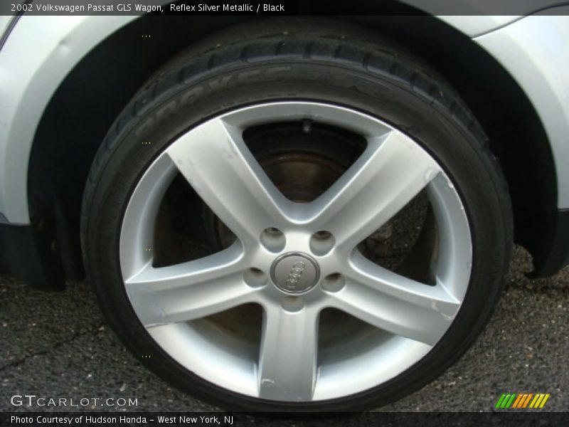 Reflex Silver Metallic / Black 2002 Volkswagen Passat GLS Wagon