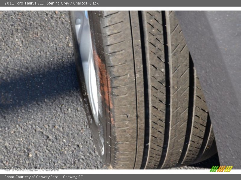 Sterling Grey / Charcoal Black 2011 Ford Taurus SEL