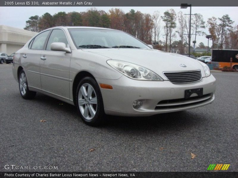 Front 3/4 View of 2005 ES 330
