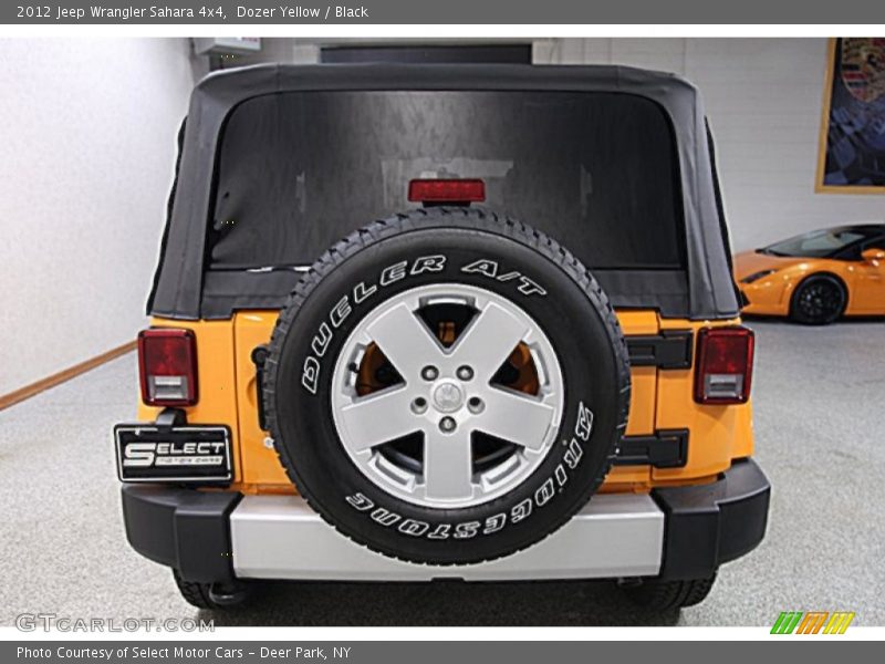 Dozer Yellow / Black 2012 Jeep Wrangler Sahara 4x4