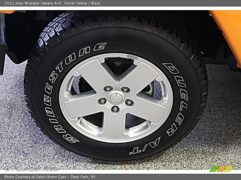 Dozer Yellow / Black 2012 Jeep Wrangler Sahara 4x4