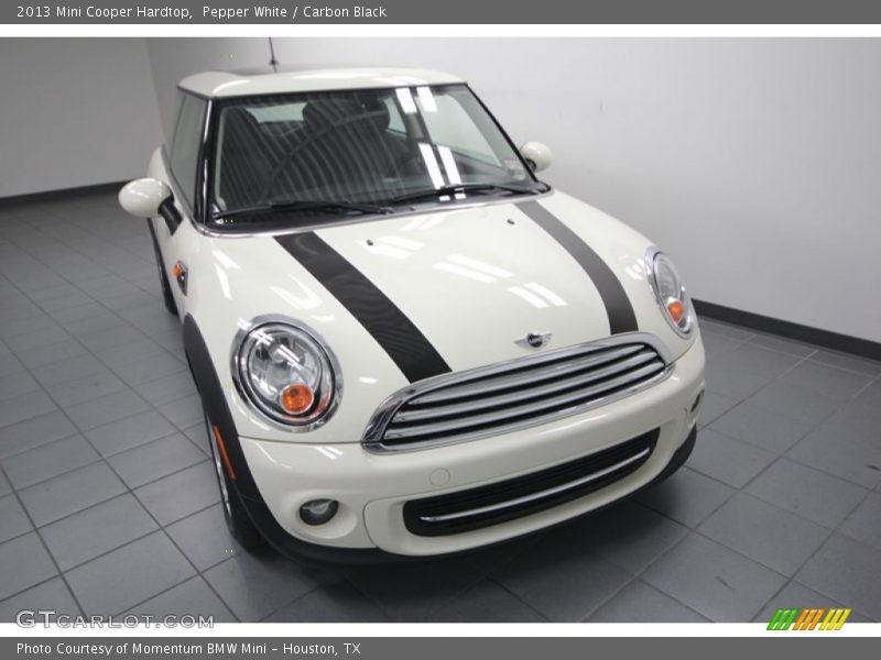 Pepper White / Carbon Black 2013 Mini Cooper Hardtop