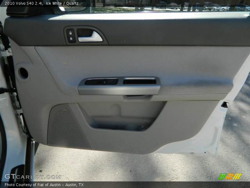 Ice White / Quartz 2010 Volvo S40 2.4i