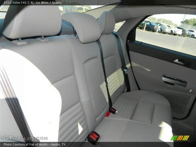Ice White / Quartz 2010 Volvo S40 2.4i
