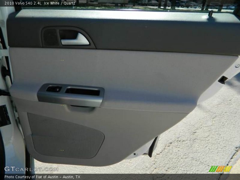 Ice White / Quartz 2010 Volvo S40 2.4i