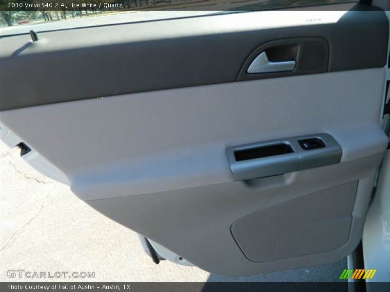 Ice White / Quartz 2010 Volvo S40 2.4i