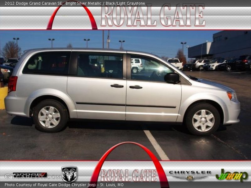 Bright Silver Metallic / Black/Light Graystone 2012 Dodge Grand Caravan SE