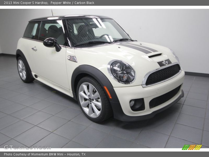 Pepper White / Carbon Black 2013 Mini Cooper S Hardtop