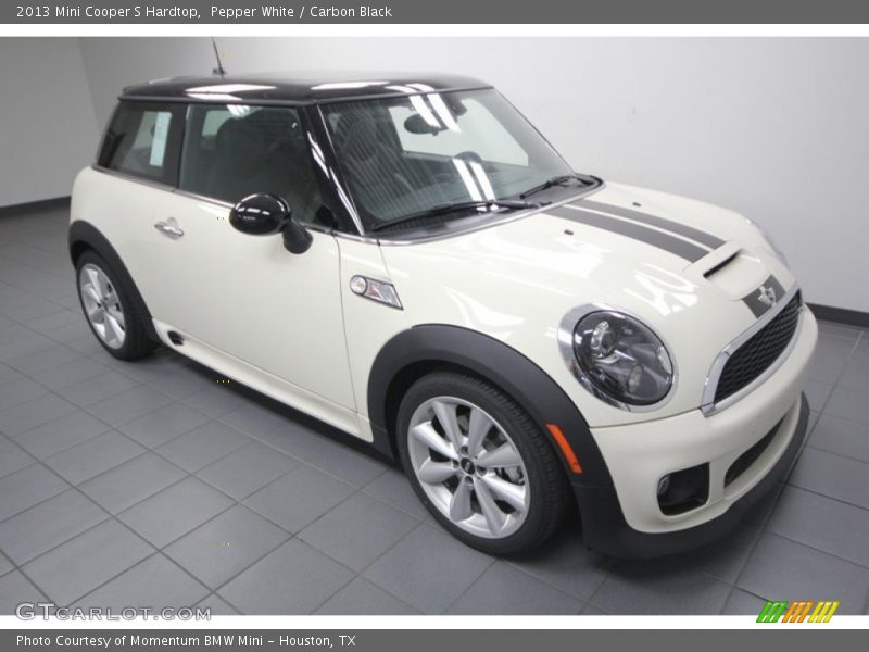 Pepper White / Carbon Black 2013 Mini Cooper S Hardtop