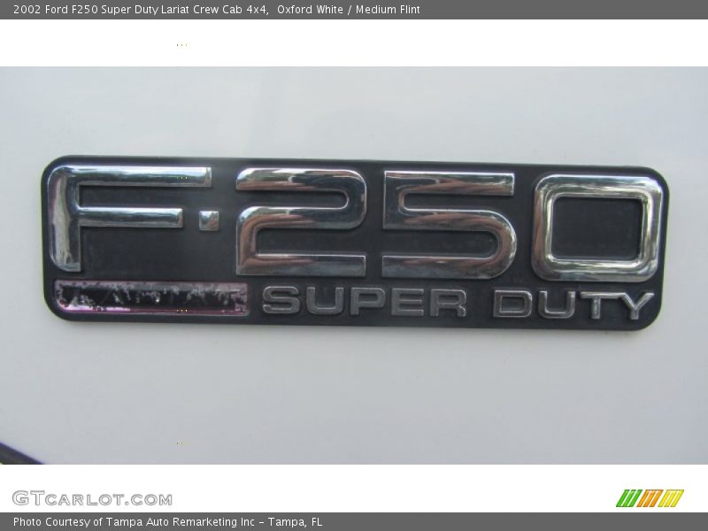 Oxford White / Medium Flint 2002 Ford F250 Super Duty Lariat Crew Cab 4x4