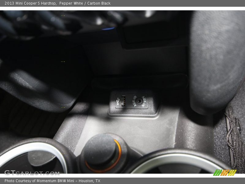 Pepper White / Carbon Black 2013 Mini Cooper S Hardtop