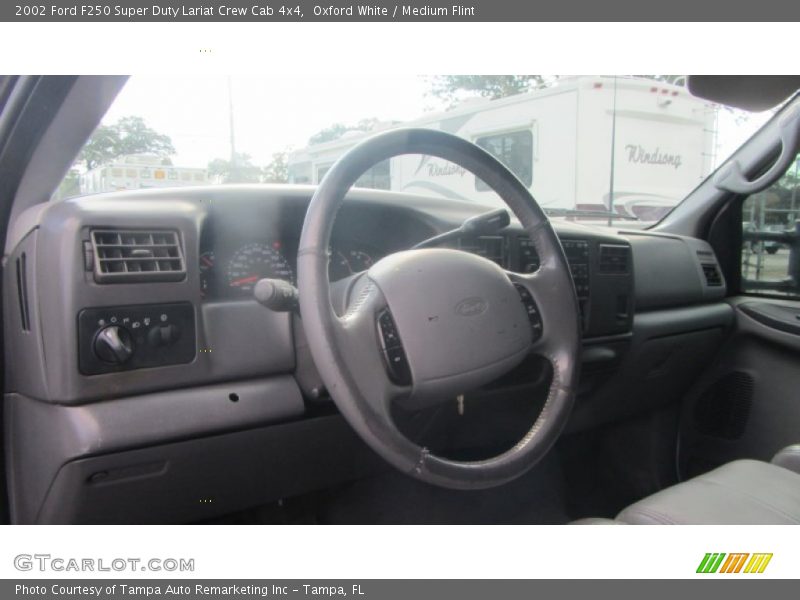 Oxford White / Medium Flint 2002 Ford F250 Super Duty Lariat Crew Cab 4x4