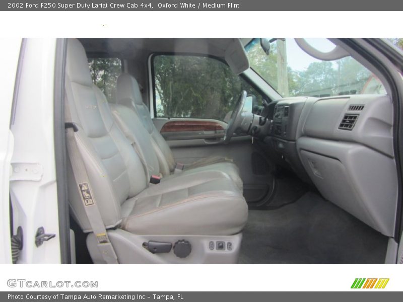 Oxford White / Medium Flint 2002 Ford F250 Super Duty Lariat Crew Cab 4x4