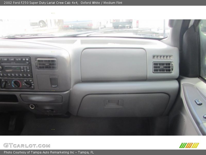 Oxford White / Medium Flint 2002 Ford F250 Super Duty Lariat Crew Cab 4x4