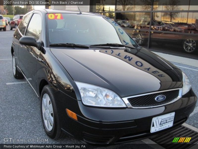 Pitch Black / Charcoal 2007 Ford Focus ZX3 SE Coupe