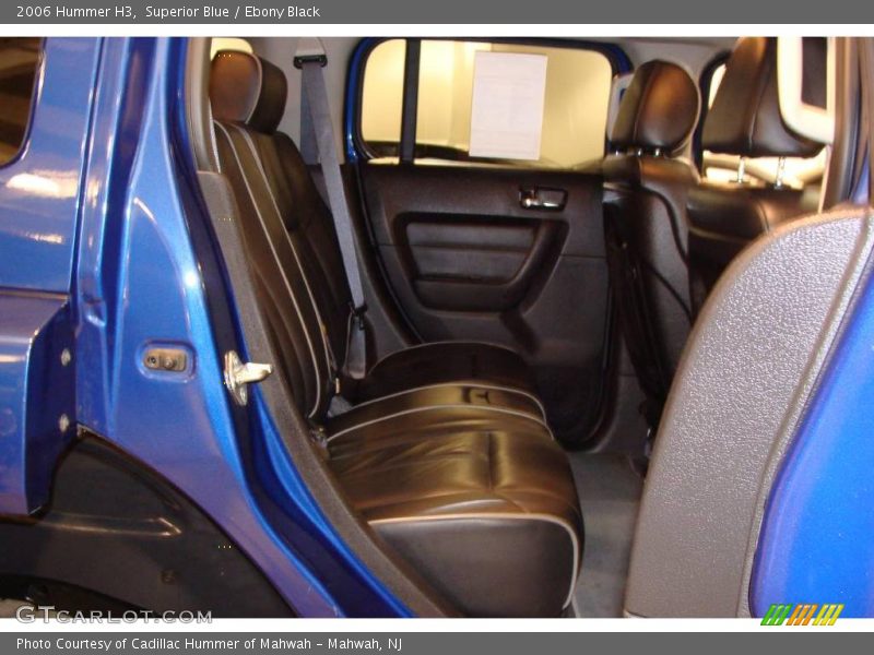 Superior Blue / Ebony Black 2006 Hummer H3