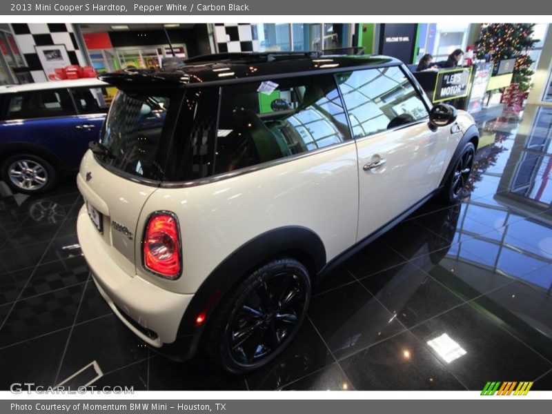 Pepper White / Carbon Black 2013 Mini Cooper S Hardtop