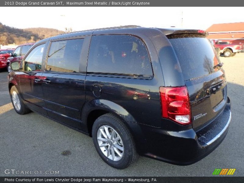 Maximum Steel Metallic / Black/Light Graystone 2013 Dodge Grand Caravan SXT