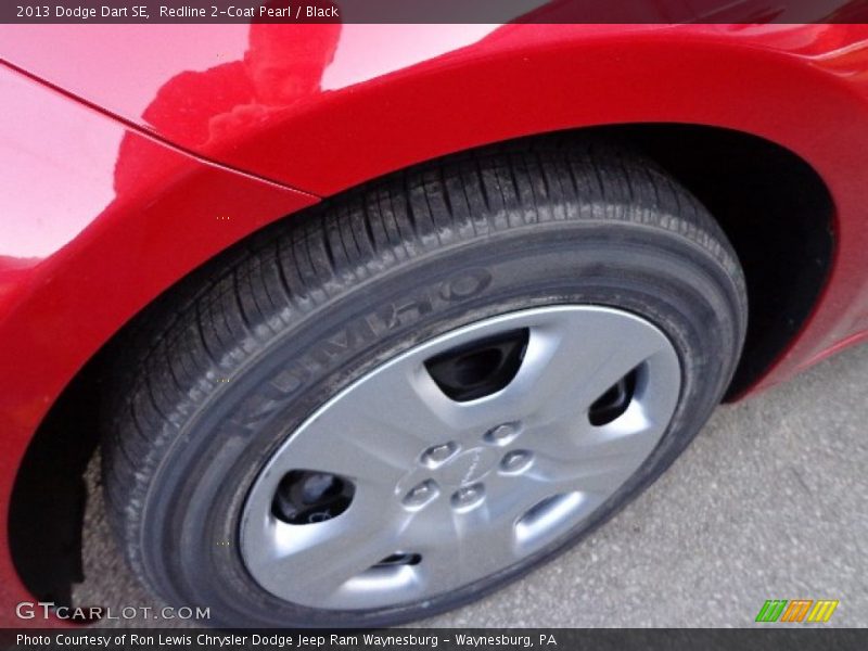 Redline 2-Coat Pearl / Black 2013 Dodge Dart SE